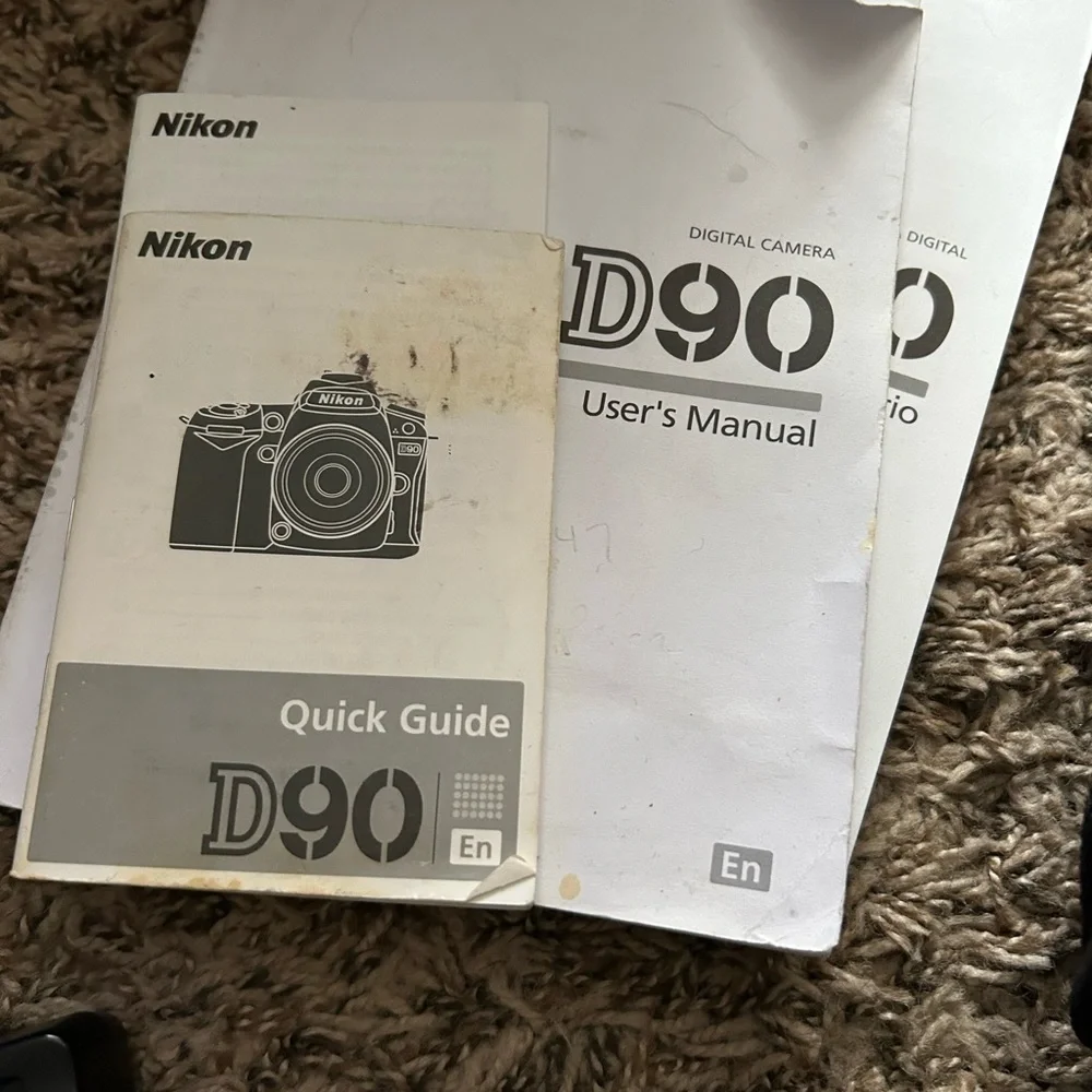 Nikon D90 18-105 VR Kit With Extra Lens